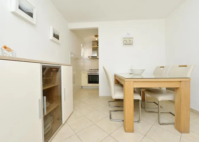 Lorena Apartment