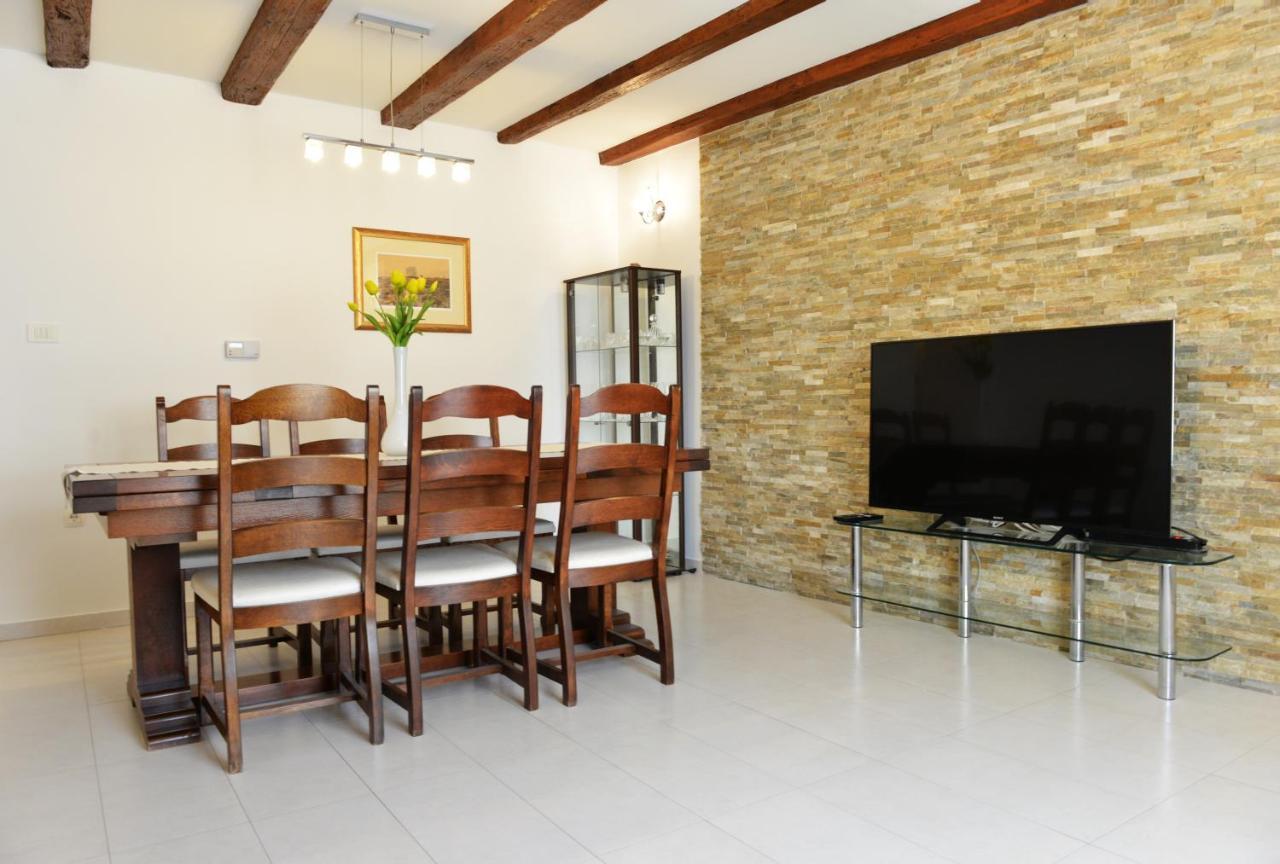 Apartment Lorena *
